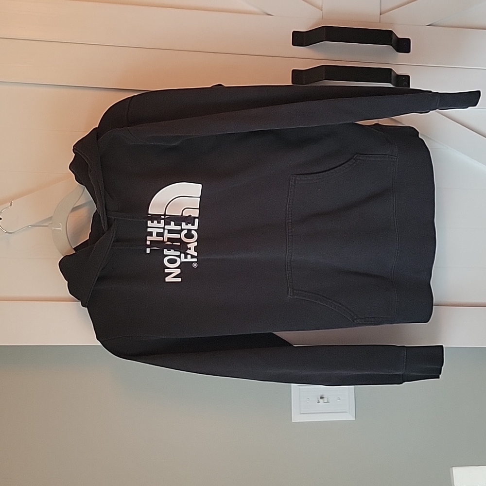 Women's North face sweatshirt